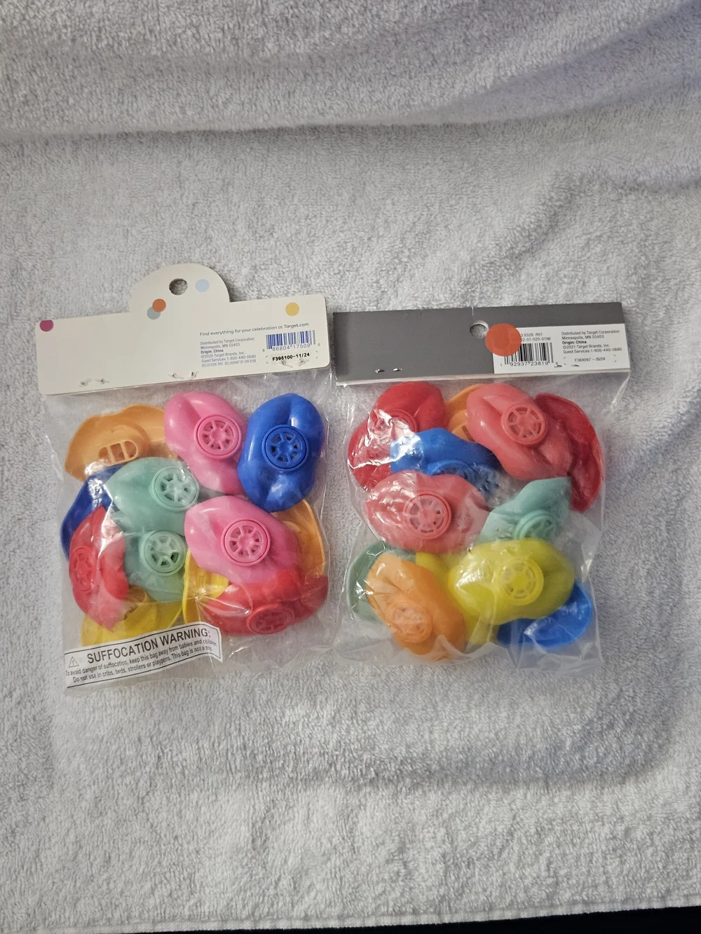 Spritz 24 CT Kazoo Party Favors Multicolor Lip Shaped Kids Birthday Goody Bag